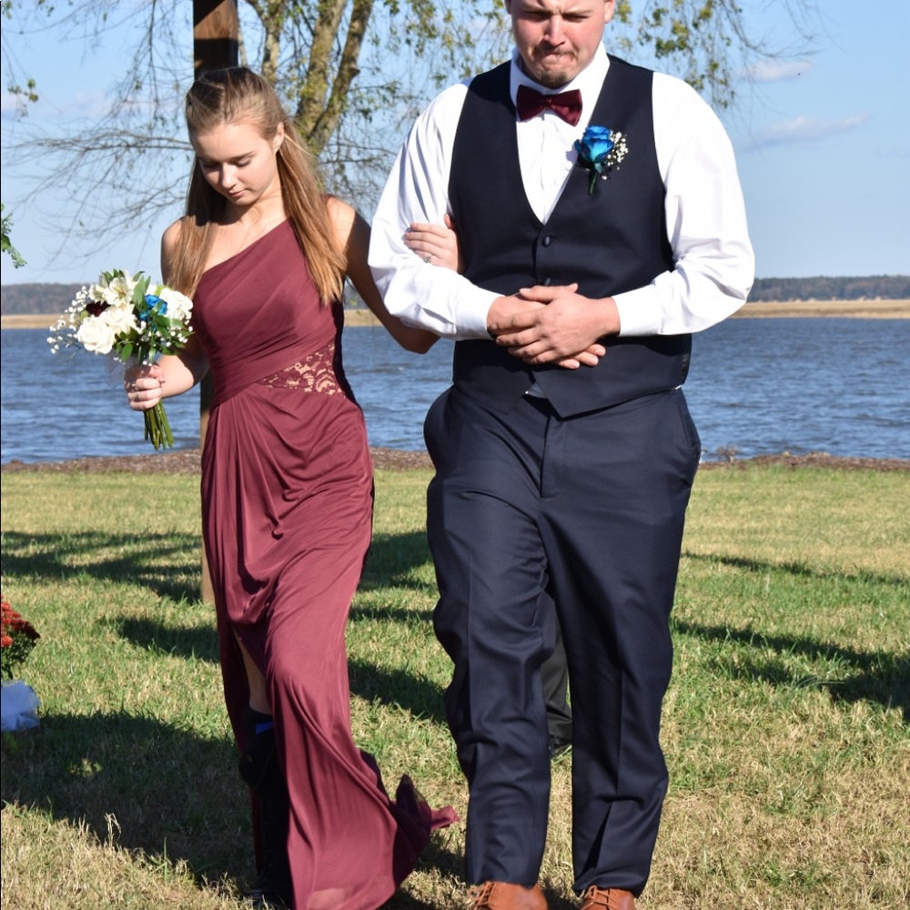 Long burgundy one shoulder dress